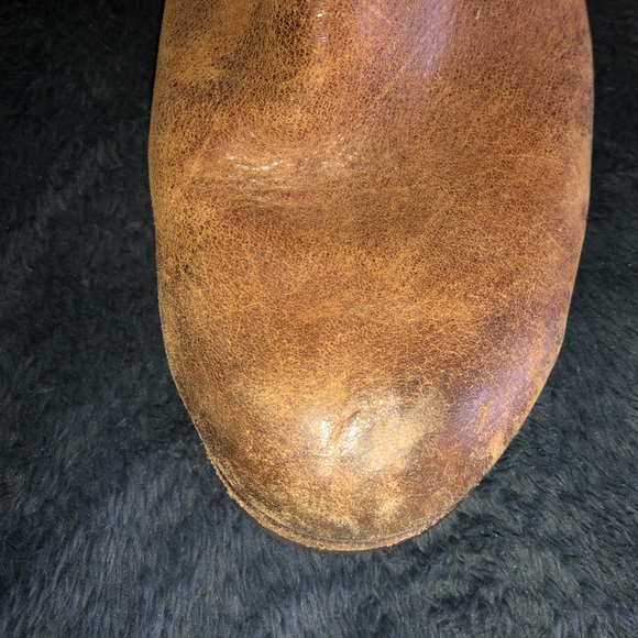 Women’s Ugg Mid Length Boots - Picture 6 of 6